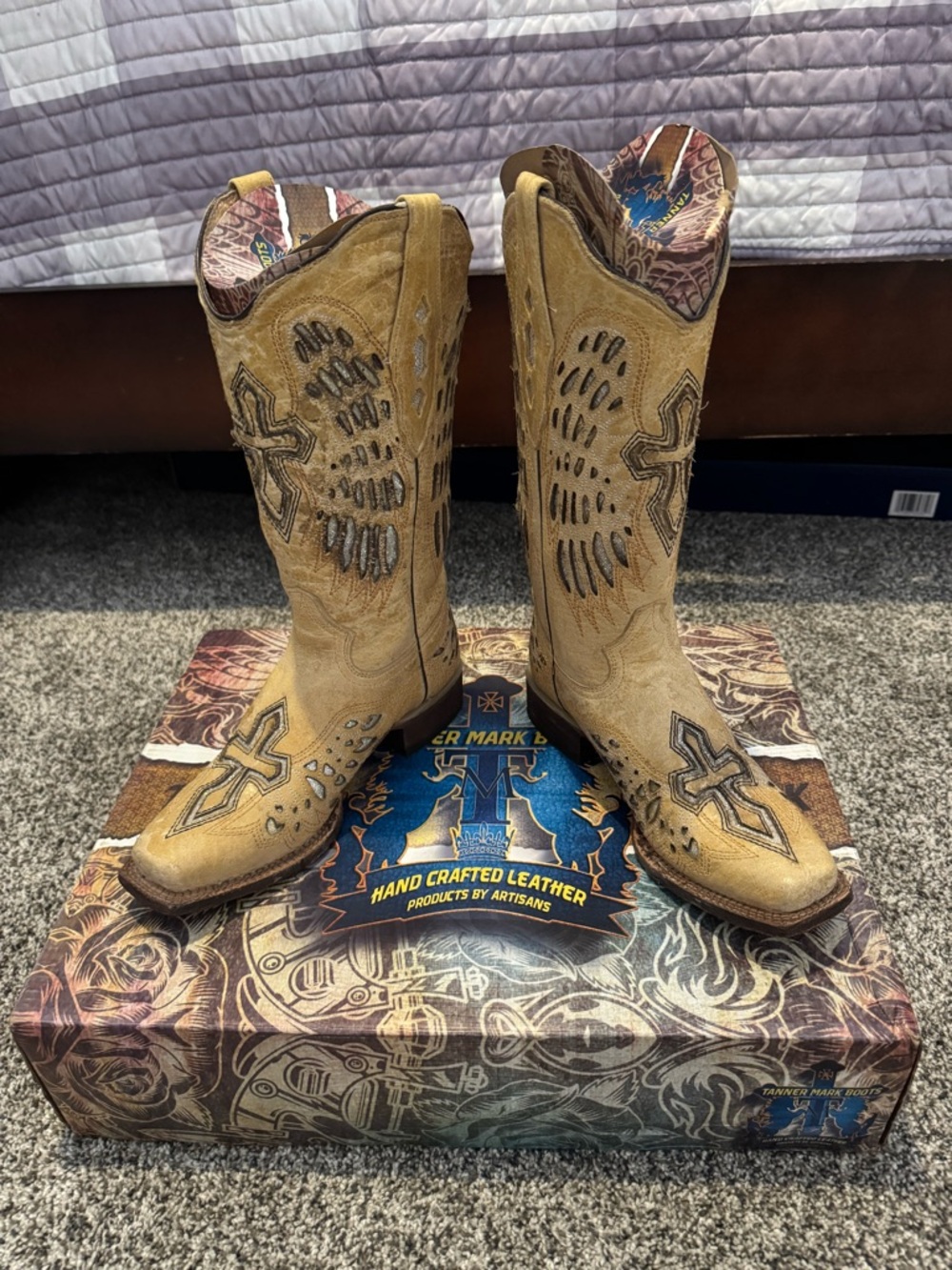 Tanner Mark 100% Leather Handcrafted Tan Western Cowboy Boots with Cross Motif